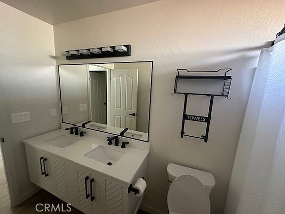 3rd image of 954 Calaveras St