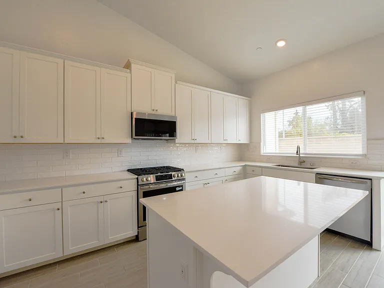 7147 W Twain Ave — Photo 2
