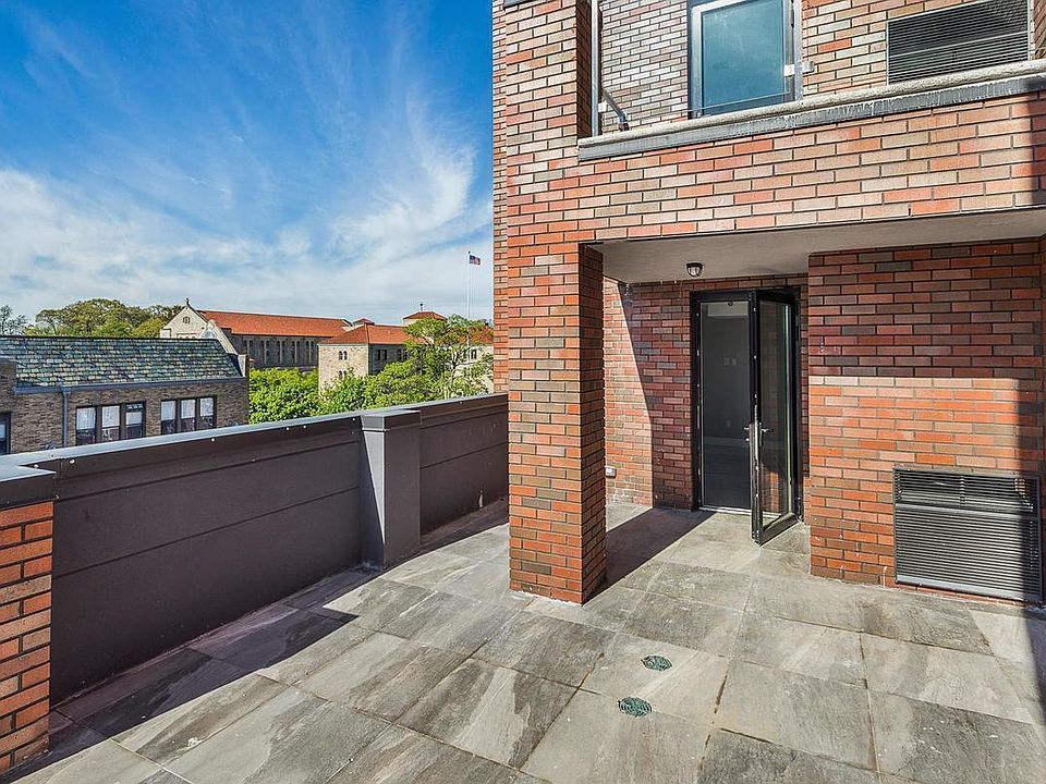 1st image of 17730 Wexford Ter APT 703