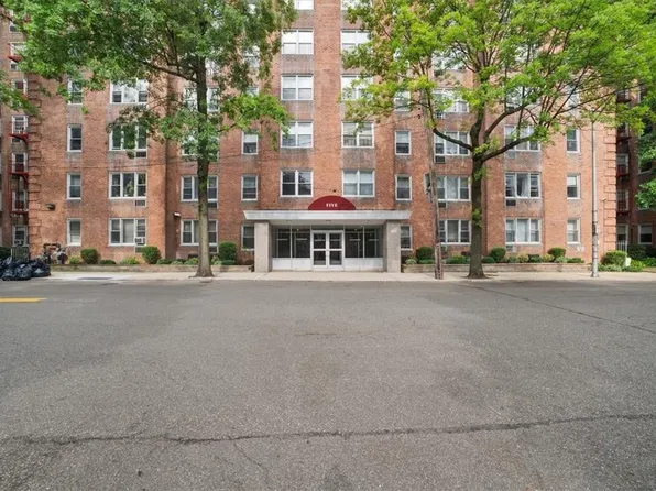 5 Sadore Lane #2M, Yonkers, NY 10710