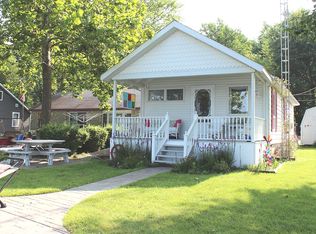 9289 S Julia St, Claypool, IN 46510