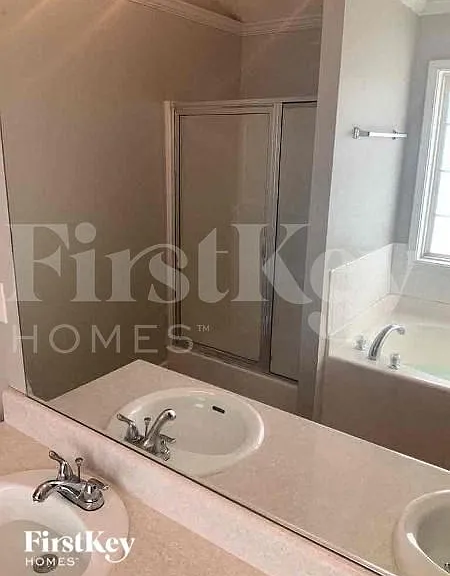 50 Oakbrook Ln — Photo 10