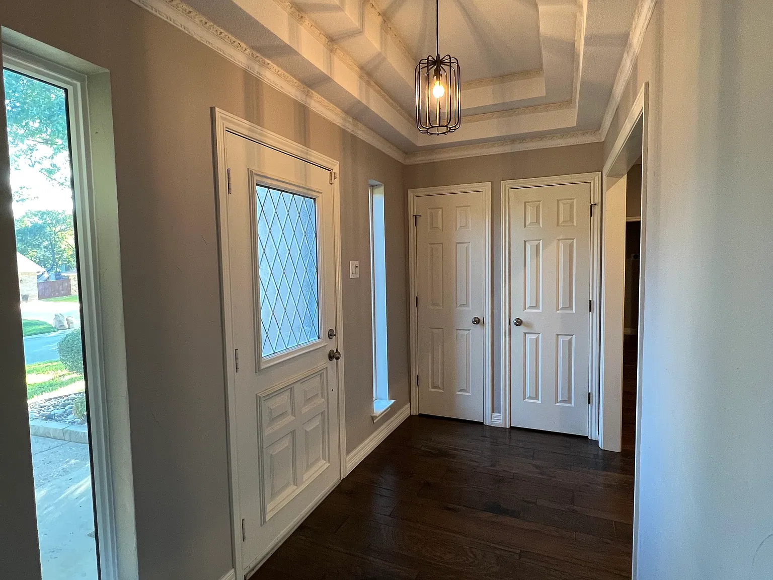 4 bed, 3025 sqft, $4,300 — Photo 3