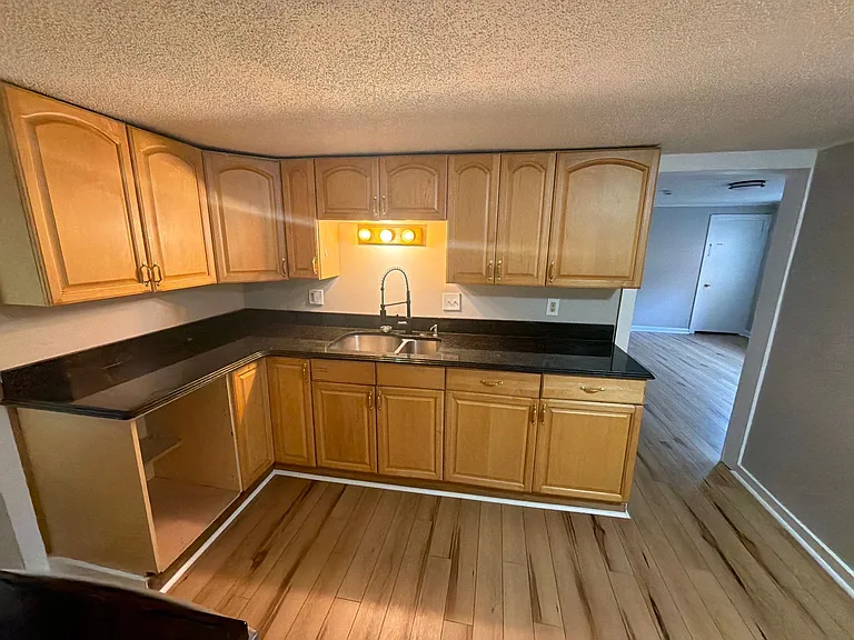 15 Ripley Pl — Photo 16