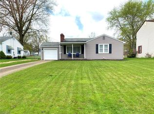 3232 Oran Dr, Youngstown, OH 44511