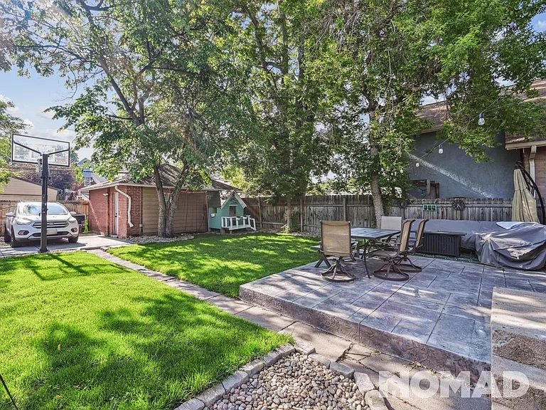 220 S Emerson St — Photo 24