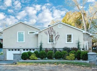 250 Madison Ave, Closter, NJ 07624