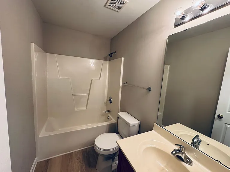 7136 Roaming Path Ct — Photo 16