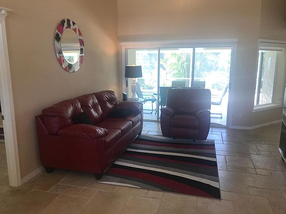 3rd image of 931 Montego Ct