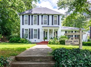 608 Jackson Ave N, Russellville, AL 35653