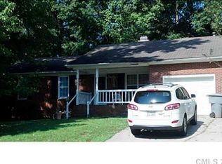 6613 Raeburn Ln, Charlotte, NC 28227