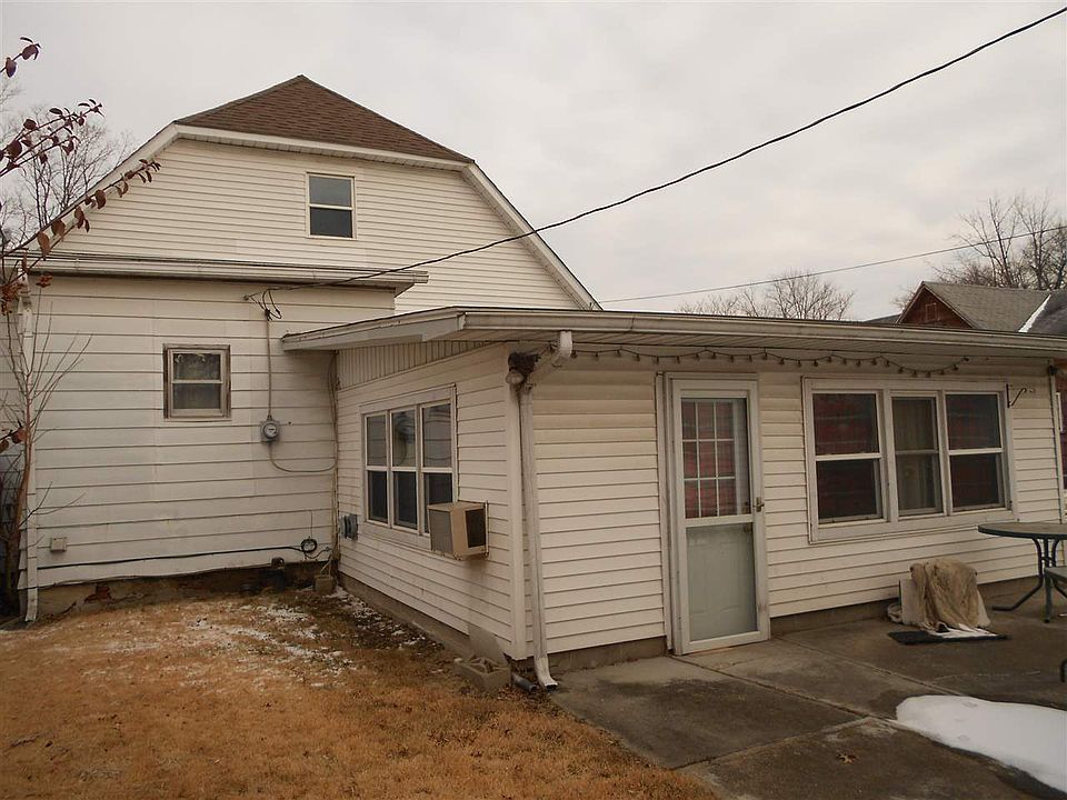 1310 N 6th St, Terre Haute, IN 47807 Zillow