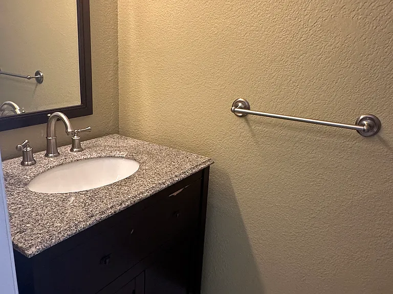 420 Arnold Dr — Photo 7