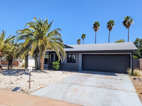 2327 E Paradise Dr