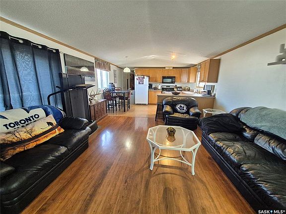 5th image of 106 Alsike STREET