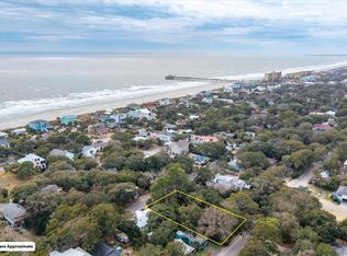406 E Erie Ave, Folly Beach, SC 29439