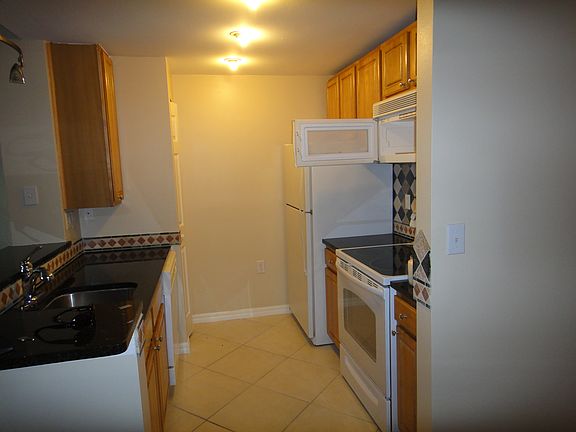 2nd image of 5450 Bentgrass Dr Unit 303