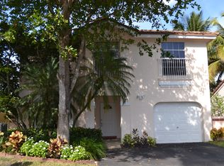 1529 Garden Rd, Weston, FL 33326