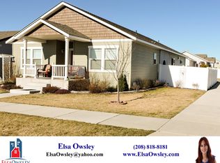 8233 N Crown Pointe St, Post Falls, ID 83854