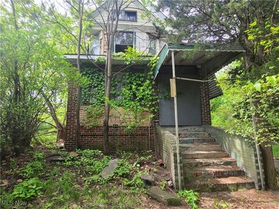 6904 Hough Ave, Cleveland, OH, 44103