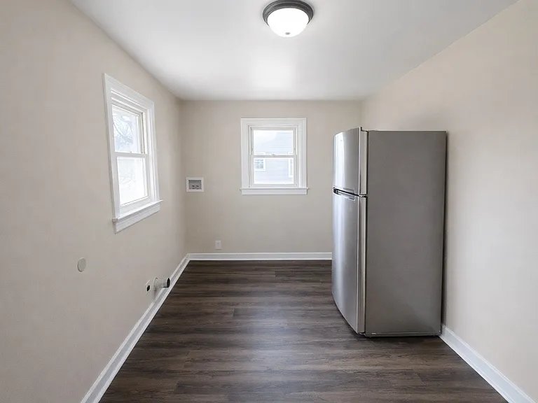 Kitchen washer/dryer hookups