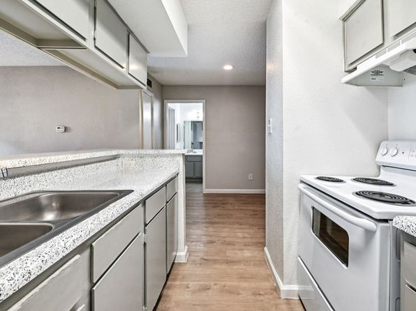 470 Maxey Rd APT 1703