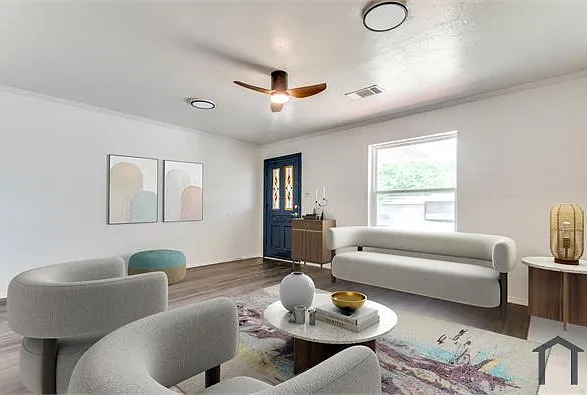3 bed, 1550 sqft, $2,400 — Photo 2