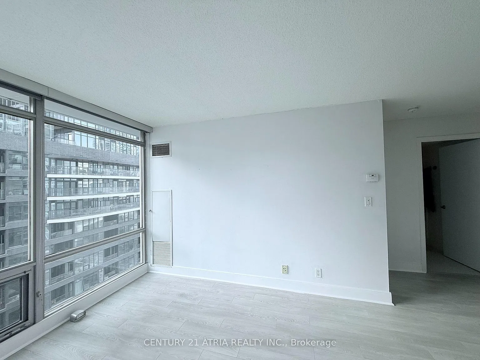 2 bed, $2,700 — Photo 3