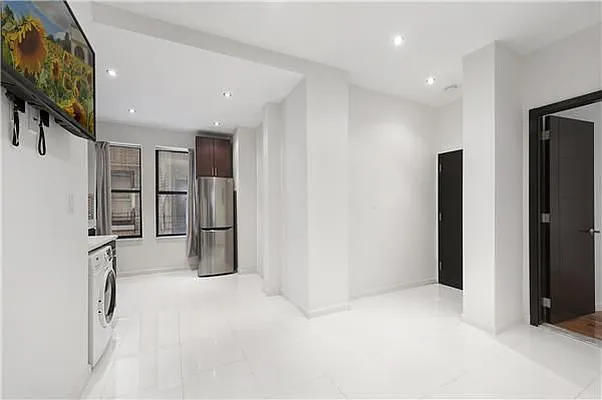 Rented by Curzon Real Estate | media 32