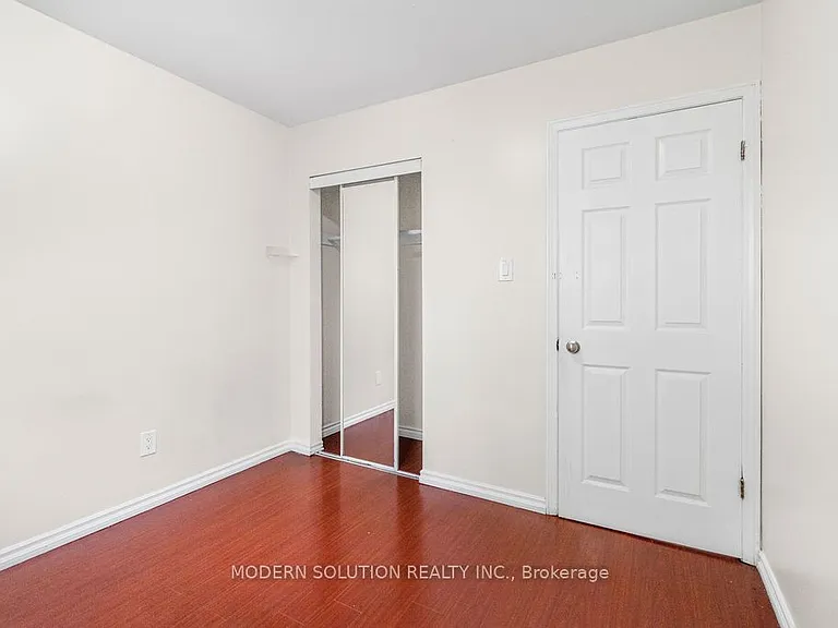 142 Mill St N — Photo 16