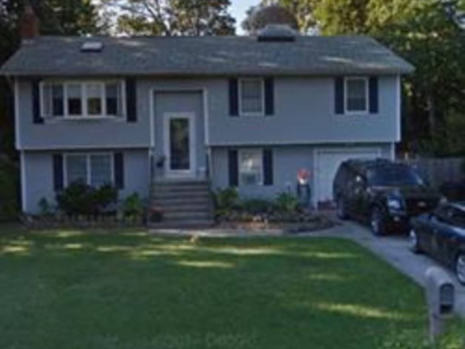 1st image of 9 Heather Dr