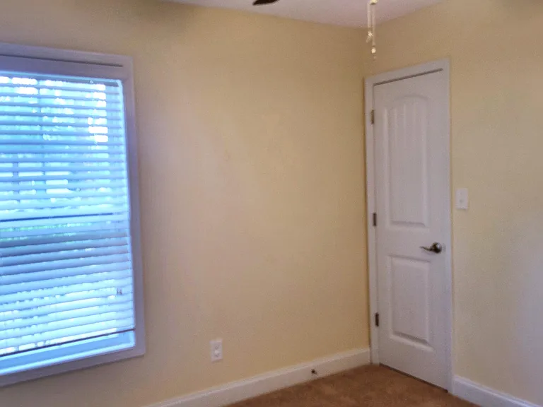 140 Wheeling Dr — Photo 29