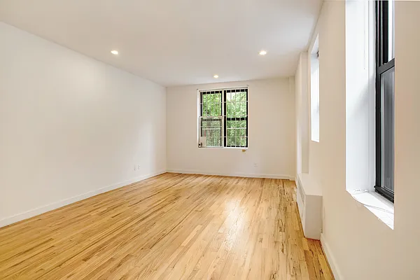 Rented by Algin Management | media 15