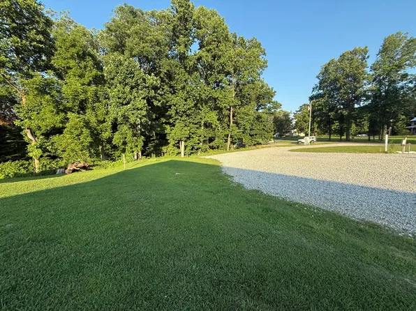 1450 Old Chisholm Trl, Dandridge, TN 37725