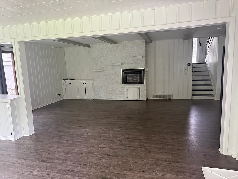 111 W Merle Ln — Photo 10