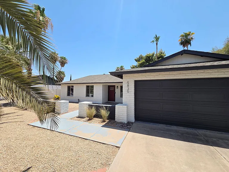 5835 E Acoma Dr — Photo 2