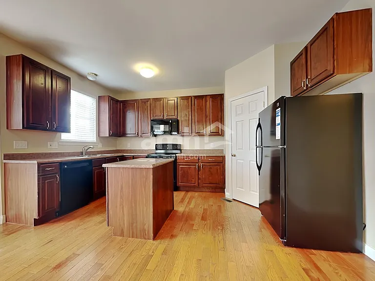 4455 Hackberry Ct — Photo 3