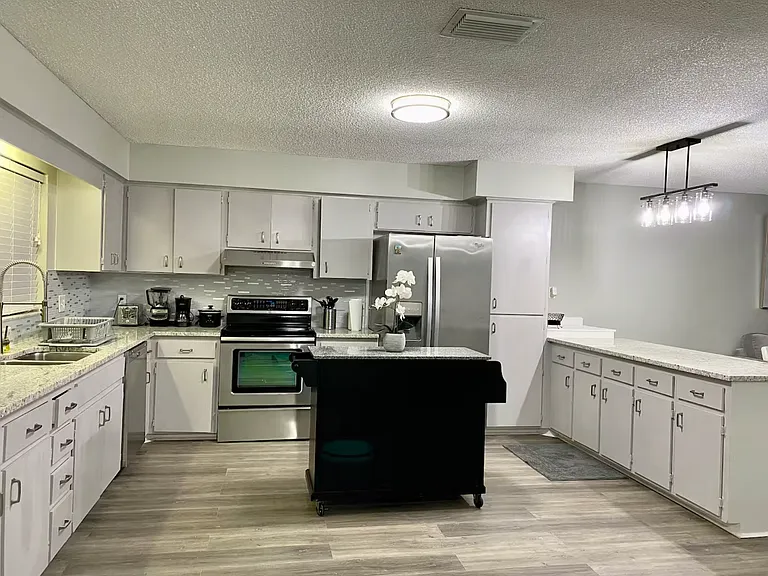 317 Montgomery Ave #317 — Photo 20