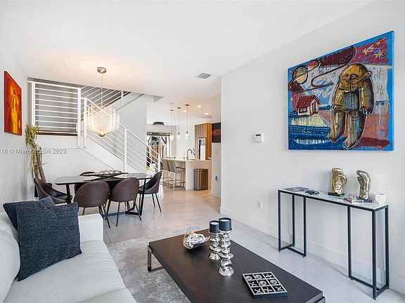 3rd image of 10263 NW 72nd St #10263