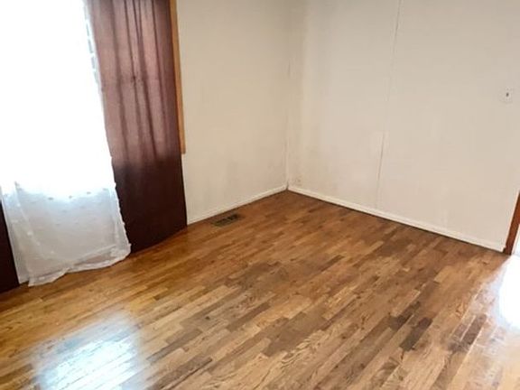 4th image of 202 S Colorado Ave