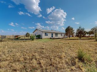 702 Dinkle Rd, Edgewood, NM 87015