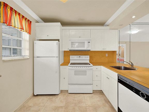 4th image of 14175 SW 87th St #C-207