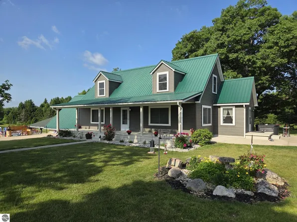 14123 30th Ave, Remus, MI 49340