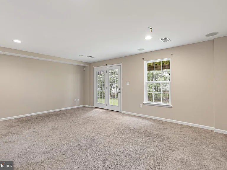 1220 Carrick Ct — Photo 18
