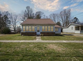 123 N New St, Stanton, MI 48888