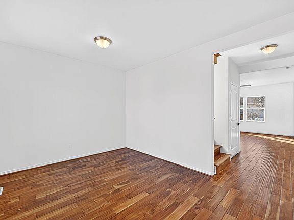 4th image of 2293 W August Farms Cir