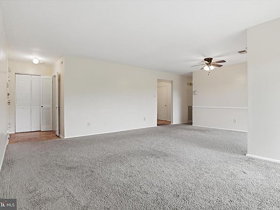 4th image of 10214 Prince Pl #8-202