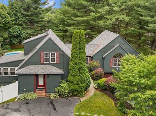 13 Taft Dr, Franklin, MA 02038