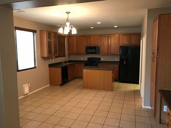 5th image of 14872 N 174th Dr