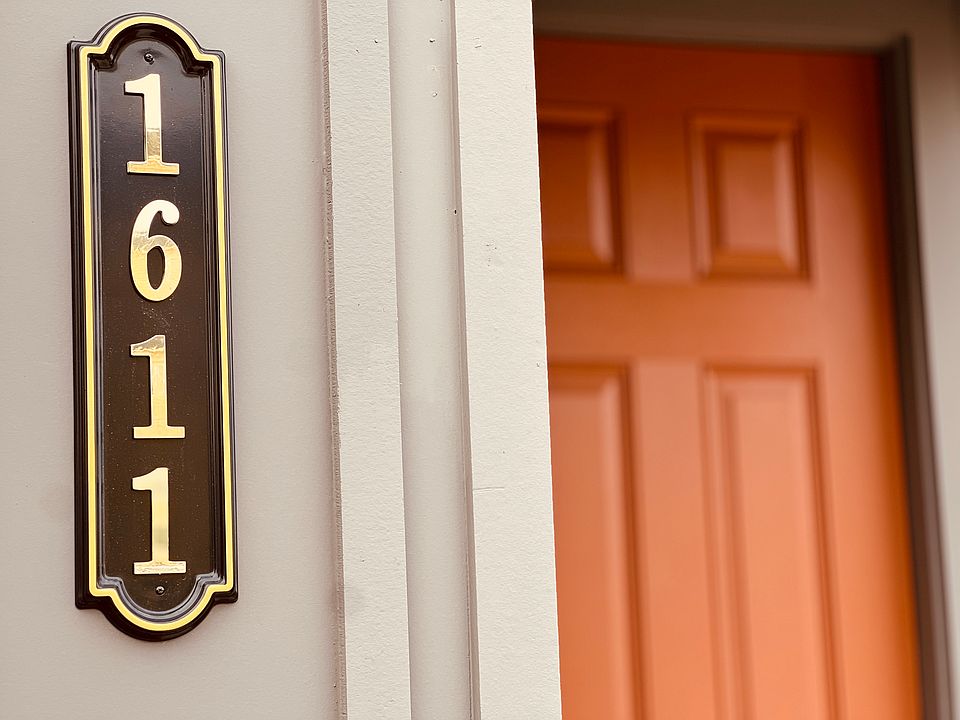 1611 Aeslin Drive - your future address!